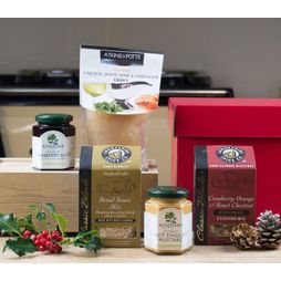 Christmas Dinner Accompaniment Essentials