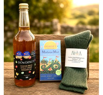 Essential Walking Hamper