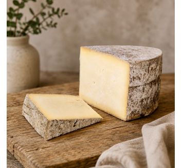 Unpasteurised Rind On Caerphilly